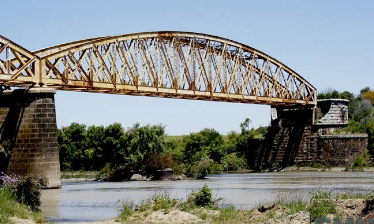Rompecabezas - Puente Ferroviario de Perquilauquén